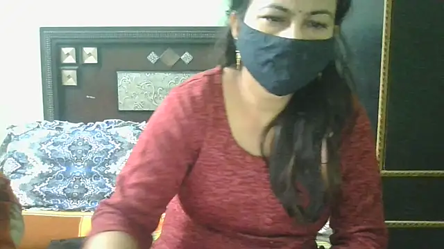 Snapshot of couplesuni chatting on November 25, 3:39 am couplesuni online show from November 25, 3:39 am