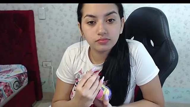 Snapshot of kayla_k18 chatting on October 8, 4:10 am kayla k18 online show from October 8, 4:10 am