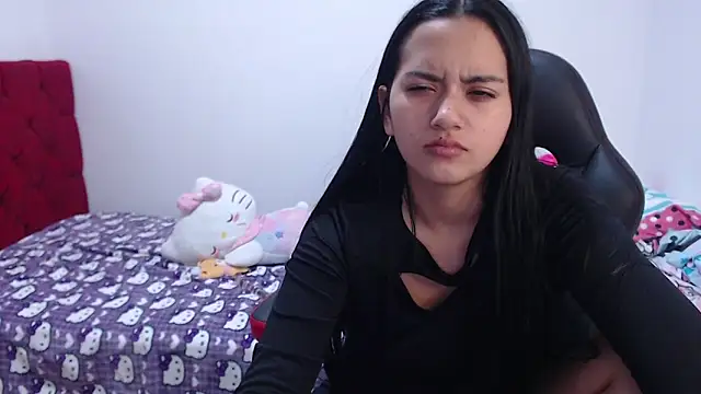 Snapshot of kayla_k18 chatting on April 9, 4:12 am kayla k18 online show from April 9, 4:12 am
