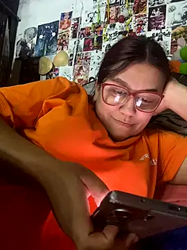 dafne19  online show from October 18, 5:32 am