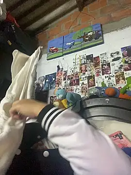 dafne19  online show from November 18, 5:01 am