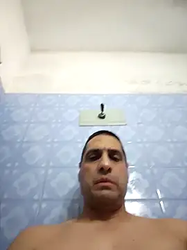 Snapshot of alpalo75 chatting on January 8, 8:18 pm alpalo75 online show from January 8, 8:18 pm