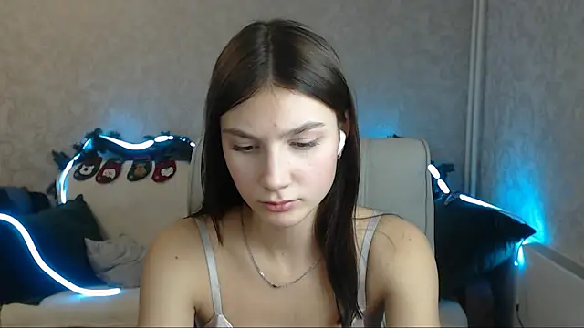 AnaHoney online show from December 18, 10:19 am