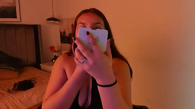 Alaia Cute online show from December 12, 1:10 am