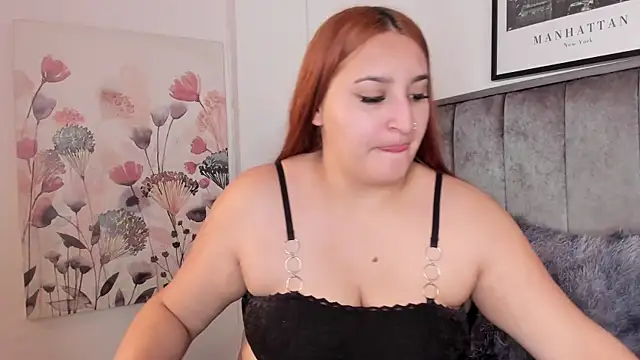 Snapshot of Alaia_Cute chatting on February 21, 3:51 am Alaia Cute online show from February 21, 3:51 am