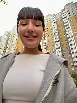 Sophie Avory online show from July 23, 5:33 pm