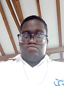 Snapshot of Jeanlaurent972 chatting on February 3, 9:09 pm Jeanlaurent972 online show from February 3, 9:09 pm