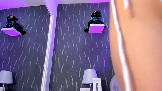 LiaFlowers online show from January 31, 4:25 am