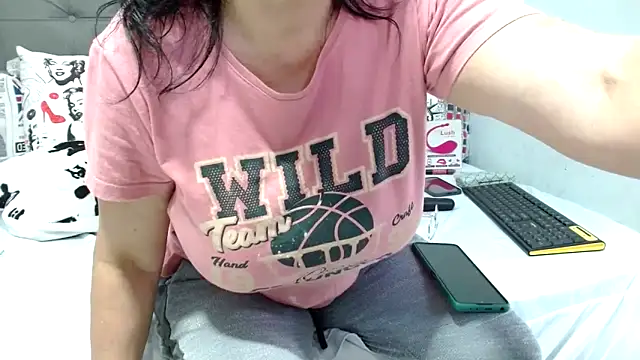 katysquirtdirty online show from February 17, 9:08 pm