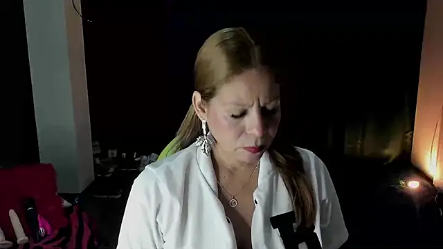 shirly vannicelli online show from November 4, 3:38 am