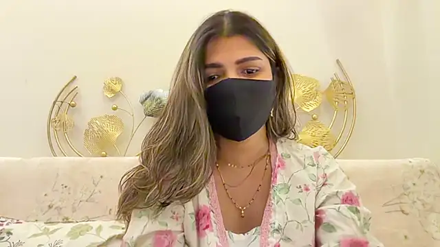 MaYaa  11 online show from May 3, 7:03 am