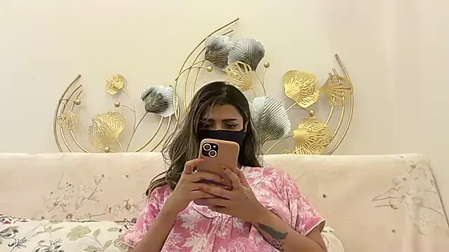 MaYaa  11 online show from May 7, 7:36 am