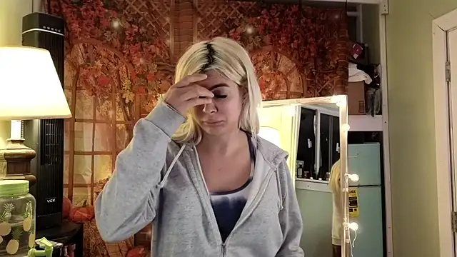 cunty tranny lydia online show from December 12, 5:20 am