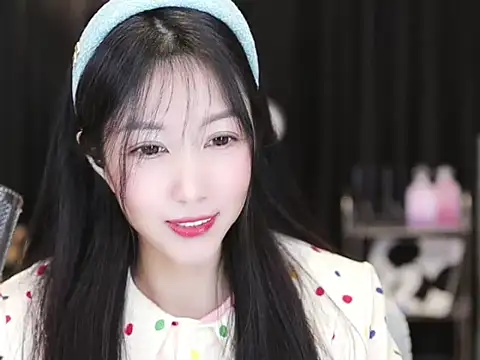 Nuyoah-77 online show from December 4, 2:04 pm