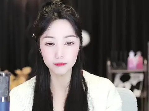 Nuyoah-77 online show from December 17, 3:28 pm