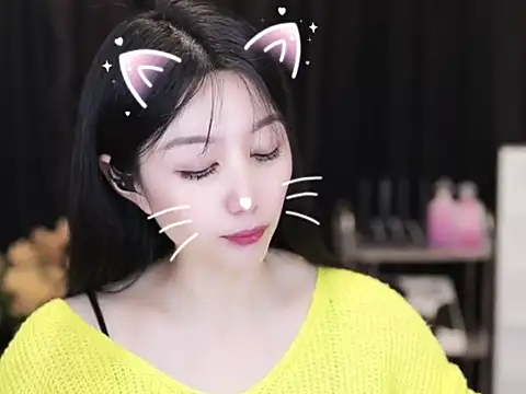 Snapshot of Nuyoah-77 chatting on October 4, 3:54 pm Nuyoah-77 online show from October 4, 3:54 pm