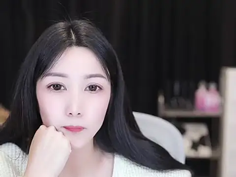 Snapshot of Nuyoah-77 chatting on November 2, 1:57 pm Nuyoah-77 online show from November 2, 1:57 pm