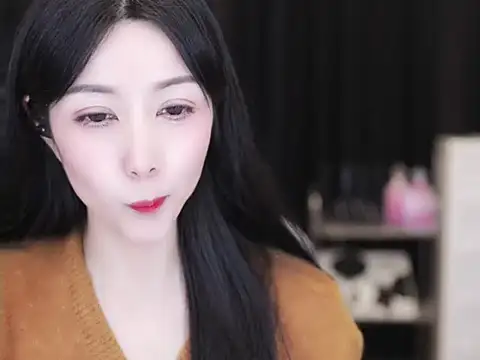 Snapshot of Nuyoah-77 chatting on November 8, 3:34 pm Nuyoah-77 online show from November 8, 3:34 pm