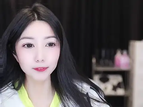 Snapshot of Nuyoah-77 chatting on November 17, 1:28 pm Nuyoah-77 online show from November 17, 1:28 pm