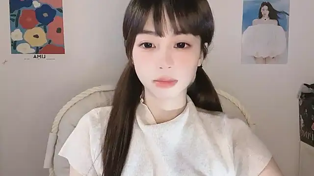 -Hottie online show from October 21, 6:36 am