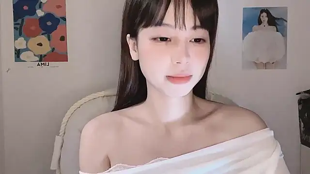 -Hottie online show from November 17, 4:13 pm