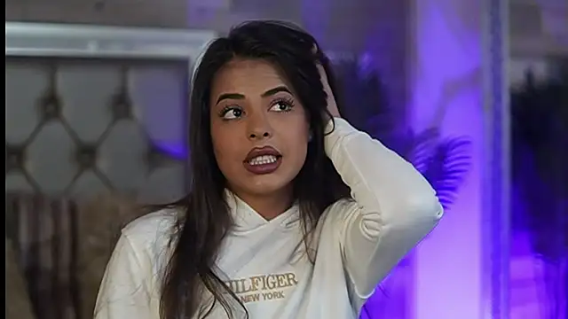 Snapshot of KeylaConner chatting on October 14, 3:51 am KeylaConner online show from October 14, 3:51 am