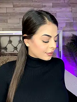 Snapshot of KeylaConner chatting on October 27, 2:15 am KeylaConner online show from October 27, 2:15 am