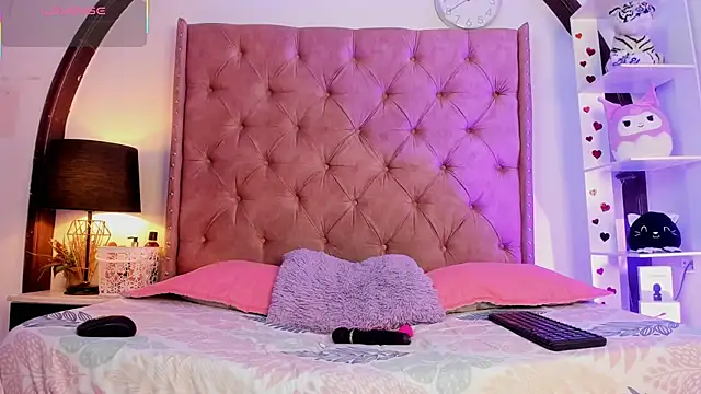 LadyAvalon online show from February 25, 7:47 pm