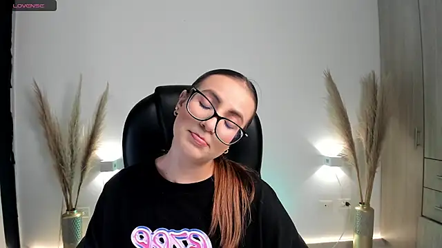 RyliieHunter online show from December 2, 1:58 am