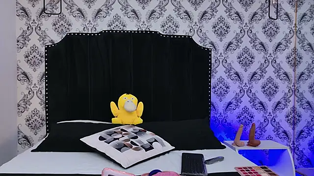 SaaraBrown online show from September 24, 11:46 am