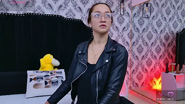 SaaraBrown online show from November 6, 12:17 pm