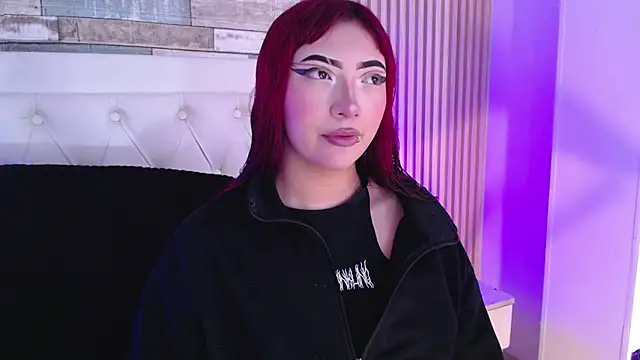 Mia Rinn online show from December 4, 1:42 pm