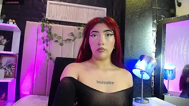 Mia Rinn online show from December 21, 1:42 pm