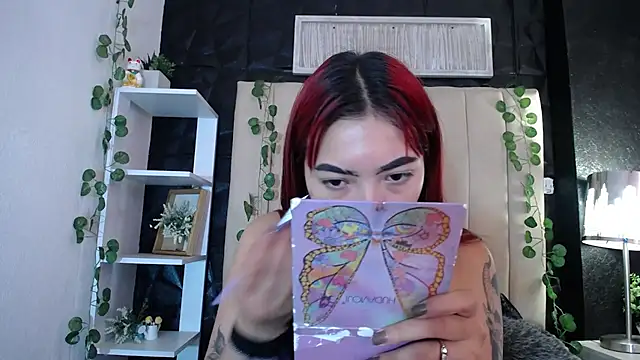 Mia Rinn online show from March 10, 1:21 pm