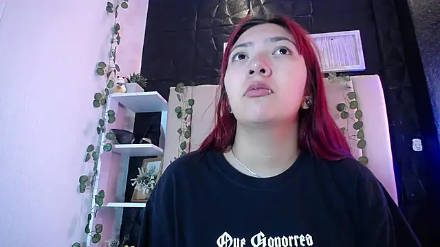 Mia Rinn online show from March 18, 2:04 pm