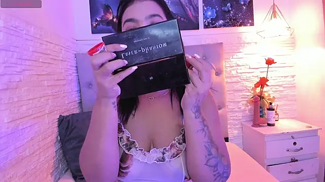 graceymilf666 online show from March 9, 11:25 am