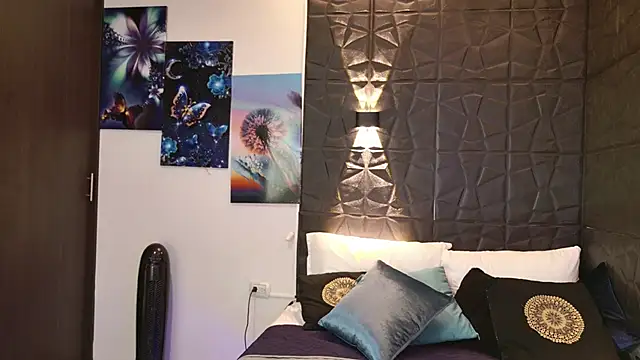 graceymilf666 online show from October 8, 11:30 am