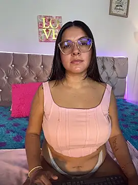 Alice Summer1 online show from March 28, 6:40 pm