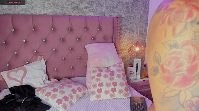 Mia Jansen online show from January 10, 1:46 pm