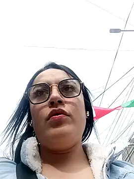 Snapshot of Lesly_10- chatting on December 12, 8:10 pm Lesly 10- online show from December 12, 8:10 pm