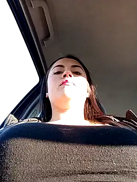 Snapshot of Lesly_10- chatting on January 22, 10:15 pm Lesly 10- online show from January 22, 10:15 pm