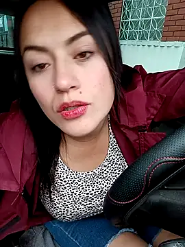 Snapshot of Lesly_10- chatting on January 27, 2:02 pm Lesly 10- online show from January 27, 2:02 pm
