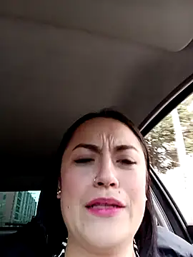 Snapshot of Lesly_10- chatting on March 5, 10:21 pm Lesly 10- online show from March 5, 10:21 pm