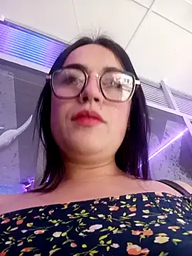 Snapshot of Lesly_10- chatting on March 7, 9:59 pm Lesly 10- online show from March 7, 9:59 pm