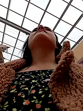 Snapshot of Lesly_10- chatting on March 17, 3:07 pm Lesly 10- online show from March 17, 3:07 pm