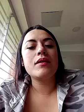 Snapshot of Lesly_10- chatting on March 19, 8:11 pm Lesly 10- online show from March 19, 8:11 pm