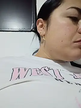 Lesly 10- online show from July 4, 4:13 pm