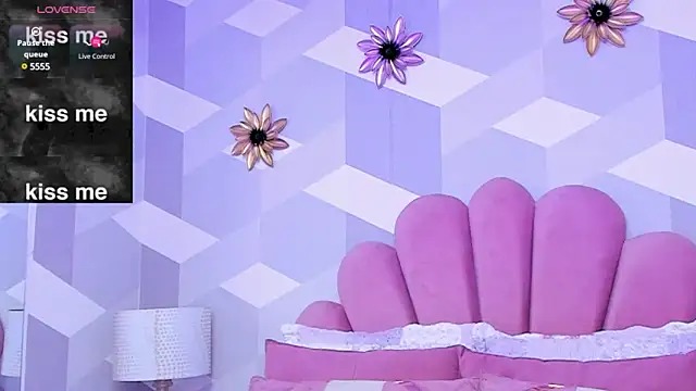 KylieMonnett online show from December 20, 4:09 am