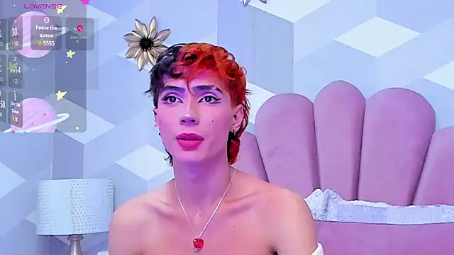 KylieMonnett online show from December 28, 12:47 am