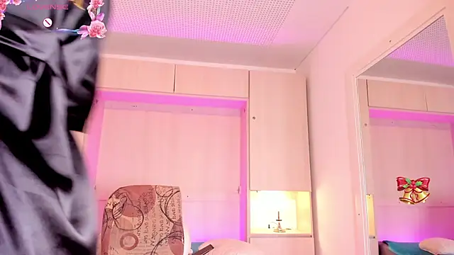 EmilyyStuart online show from January 31, 9:48 am